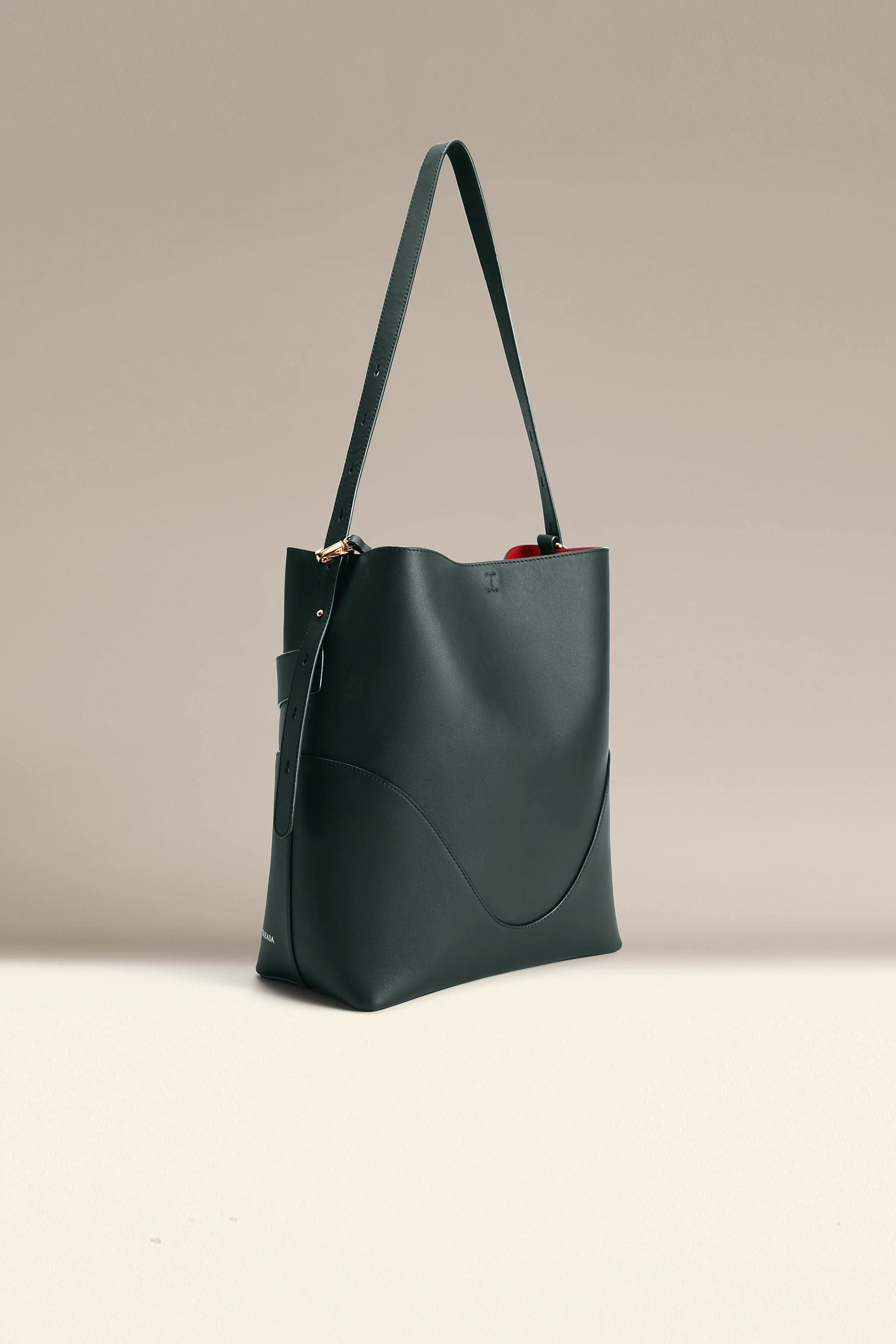 Marina Soft Bucket By Oleada